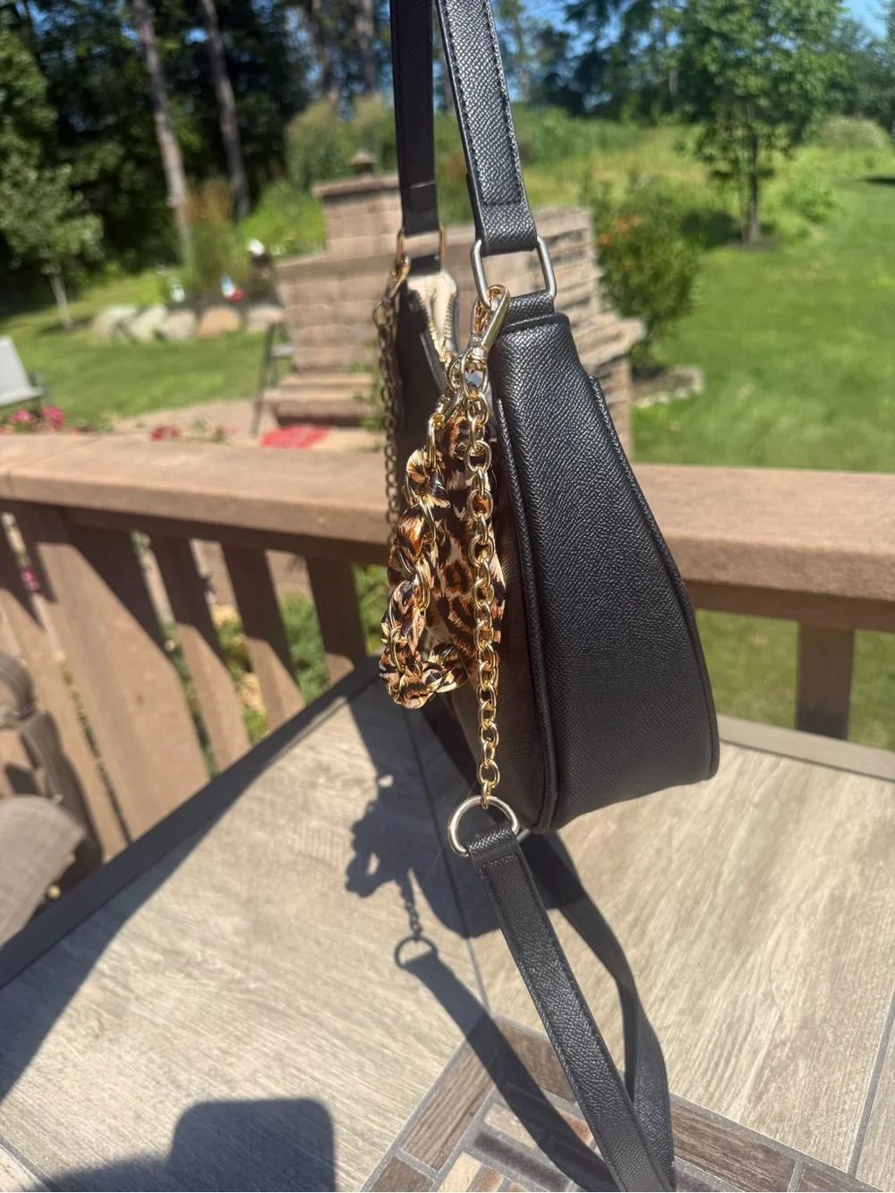 bebe key features